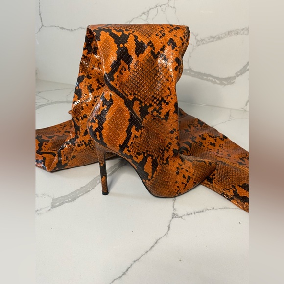 BRAND NEW Thigh High Boots, Size 7.5 - Picture 5 of 5